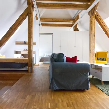 Bohnapartments Altstadt-loft - 85 Qm Mit Wasserbett Apartment